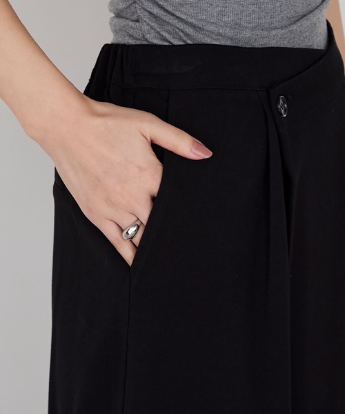 forksy.（フォルクシー）の「【forksy.】ピーチツイルラップデザインIラインロングスカート（スカート・レディース・ブラウン/ブラック・FREE）」の6枚目の写真