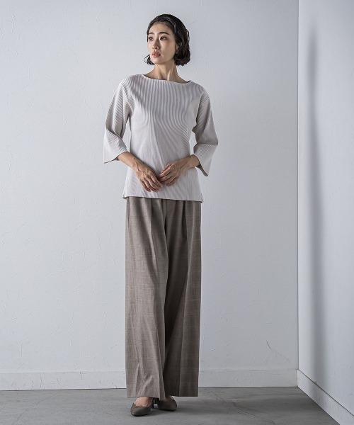 la.f…(ラエフ)の「"体型を気にせず着られる"リブカットソー≪手洗い可能≫(Tシャツ/カットソー・レディース・ホワイト/ベージュ・9号)」の4枚目の写真