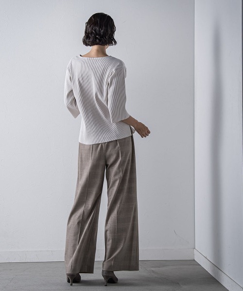 la.f…(ラエフ)の「"体型を気にせず着られる"リブカットソー≪手洗い可能≫(Tシャツ/カットソー・レディース・ホワイト/ベージュ・9号)」の16枚目の写真