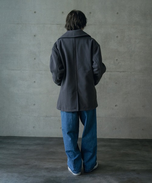 RATTLE TRAP（ラトルトラップ）の「フェイクメルトンオーバーサイズビッグカラーピーコート（ブルゾン・メンズ・グレー/ブラック・M/L）」の15枚目の写真