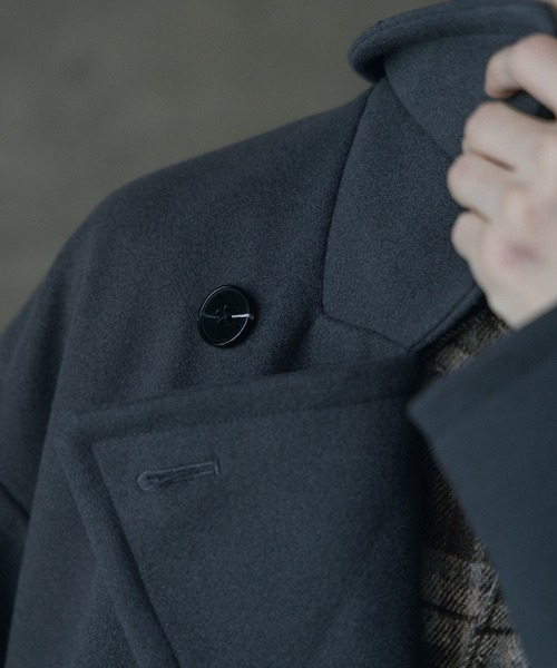 RATTLE TRAP（ラトルトラップ）の「フェイクメルトンオーバーサイズビッグカラーピーコート（ブルゾン・メンズ・グレー/ブラック・M/L）」の21枚目の写真