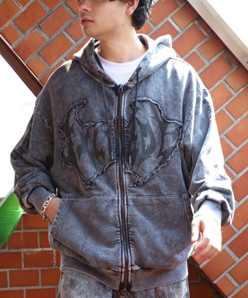 ８(eight)（エイト）の「グランジ加工ZIPプルパーカー（パーカー・メンズ・ホワイト/ブラウン/チャコールグレー・MEDIUM/LARGE）」の10枚目の写真