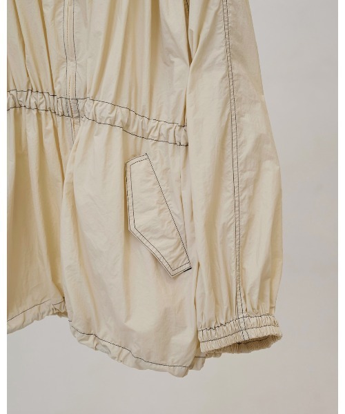 TODAYFUL（トゥデイフル）の「Nylon Gather Blouson（ブルゾン・レディース・キナリ/インディゴブルー・36inch/38inch）」の17枚目の写真