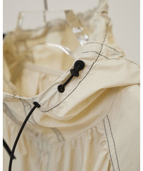 TODAYFUL（トゥデイフル）の「Nylon Gather Blouson（ブルゾン・レディース・キナリ/インディゴブルー・36inch/38inch）」の22枚目の写真