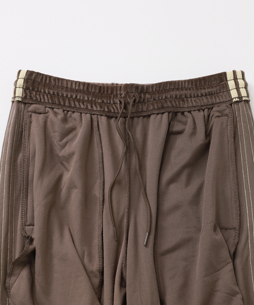 adidas Originals（アディダスオリジナルス）の「【adidas originals/アディダス オリジナルス】FB TP VELOUR（その他パンツ・レディース・ブラウン・SMALL/X-SMALL）」の17枚目の写真