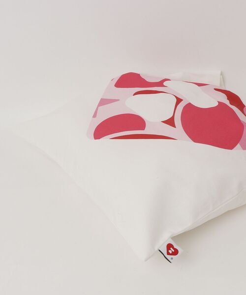 A BATHING APE（アベイシングエイプ）の「APEE TOTE BAG #2（トートバッグ・レディース・アイボリー・FREE）」の5枚目の写真