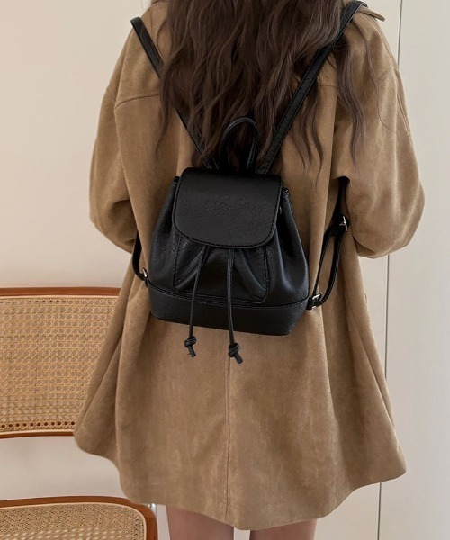 yuue' ( wear )(ユーイ)の「フェイクレザーミニリュック(バックパック/リュック・レディース・ダークブラウン/ブラック・FREE)」の11枚目の写真
