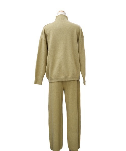CLOTHY（クロシィ）の「【上品リラックス×着回し自在。きれいめニットセットアップ】ハイネックニットセットアップ（セットアップ・レディース・ブラウン/マスタード/オフホワイト/ブラック・FREE）」の11枚目の写真