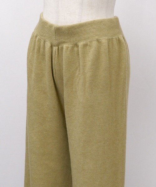 CLOTHY（クロシィ）の「【上品リラックス×着回し自在。きれいめニットセットアップ】ハイネックニットセットアップ（セットアップ・レディース・ブラウン/マスタード/オフホワイト/ブラック・FREE）」の18枚目の写真