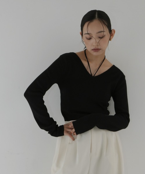 hellam(へラム)の「マルチウェイチョーカーニット(Tシャツ/カットソー・レディース・ブラウン/レッド/アイボリー/ブラック・FREE)」の7枚目の写真