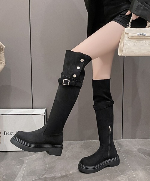 lilful(リルフル)の「2WAY 折り返しボア ムートンロングブーツ スエード(ブーツ・レディース・アイボリー/ブラック/ブラック系その他/その他1・M/L)」の2枚目の写真