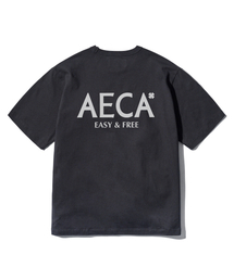 AECA（エイカ）の「AECA SIGNATURE TEE-CHARCOAL（Tシャツ/カットソー）」