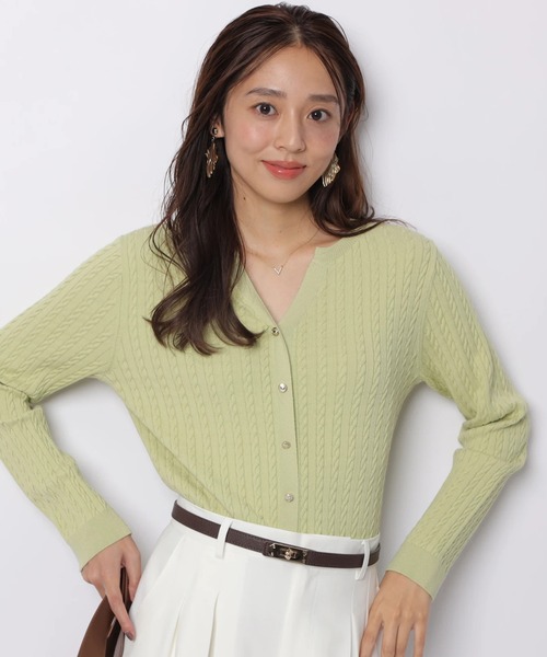 JUSGLITTY（ジャスグリッティー）の「スプリングカラーケーブルニット（ニット/セーター・レディース・ホワイト/ピンク/グリーン系その他2/ネイビー/グレー・2）」の10枚目の写真