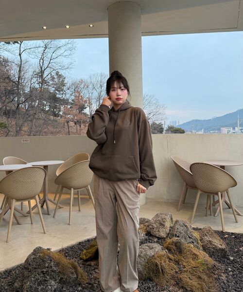 GLW（ジーエルダブリュ）の「コンフォートバンディングコーデュロイパンツネイビー（その他パンツ・レディース・その他・LARGE/X-LARGE/X-SMALL/SMALL/MEDIUM）」の2枚目の写真