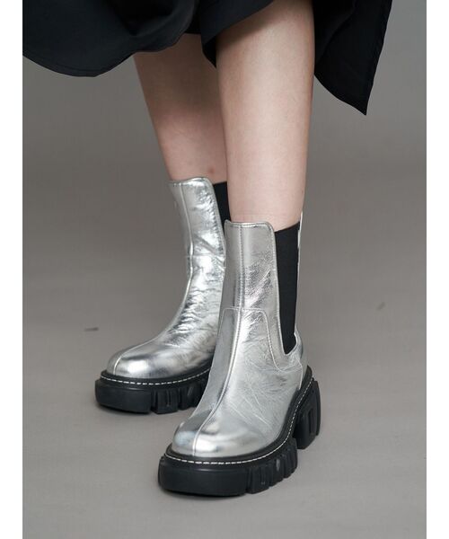 UN3D.(アンスリード)の「UN3D.SOLE SIDEGORE BOOTS / アンスリードソールサイドゴアブーツ(ブーツ・レディース・ブラック/シルバー・38/37/39/36)」の4枚目の写真