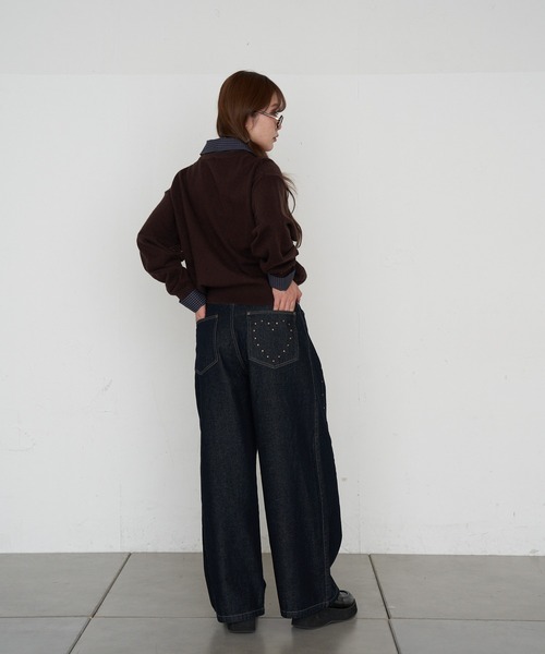 RAY CASSIN（レイカズン）の「【ウエスト調節可/2サイズ展開】スタッズ付ワイドデニム（デニムパンツ・レディース・ブルー/ブラック/ネイビー・S/M）」の18枚目の写真
