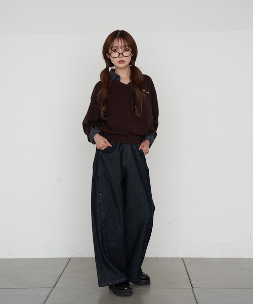 RAY CASSIN（レイカズン）の「【ウエスト調節可/2サイズ展開】スタッズ付ワイドデニム（デニムパンツ・レディース・ブルー/ブラック/ネイビー・S/M）」の16枚目の写真