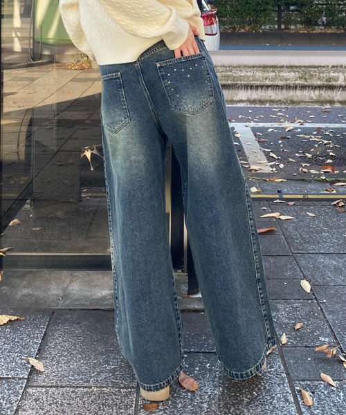 RAY CASSIN（レイカズン）の「【ウエスト調節可/2サイズ展開】スタッズ付ワイドデニム（デニムパンツ・レディース・ブルー/ブラック/ネイビー・S/M）」の19枚目の写真