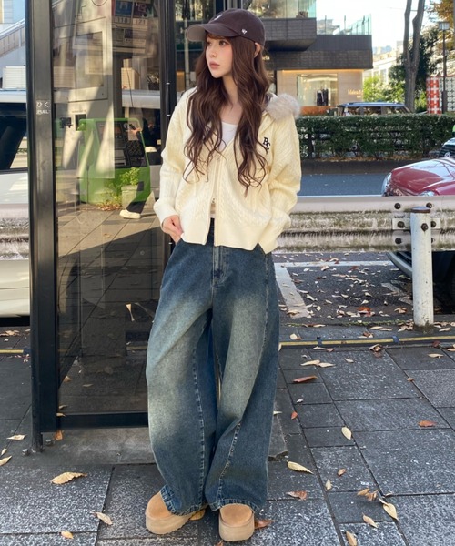 RAY CASSIN（レイカズン）の「【2サイズ展開 / ウエスト調節可】スタッズ付ワイドデニム（デニムパンツ・レディース・ブルー/ブラック/ネイビー・S/M）」の22枚目の写真