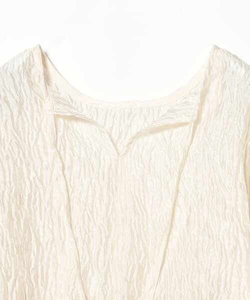 Ray BEAMS(レイビームス)の「ジャガード ギャザー キリカエ クルーネック(シャツ/ブラウス・レディース・オフホワイト/クリーム・ONE SIZE)」の15枚目の写真