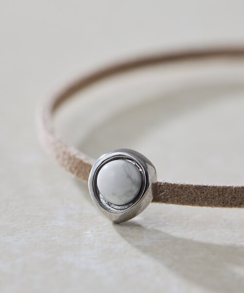 ear PAPILLONNER（イアパピヨネ）の「プチカラーカボションブレスレット（ブレスレット・レディース・ゴールド/シルバー・FREE）」の4枚目の写真