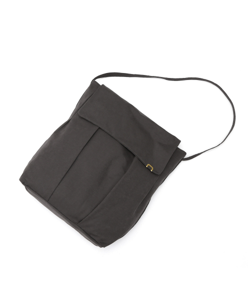 UNDERCONTROL STUDIO（アンダーコントロールスタジオ）の「カジュアルショルダーバッグ LADDER BAG / WRINKLE / NPC / DAWN CHARCOAL（ショルダーバッグ・レディース・その他・FREE）」の5枚目の写真