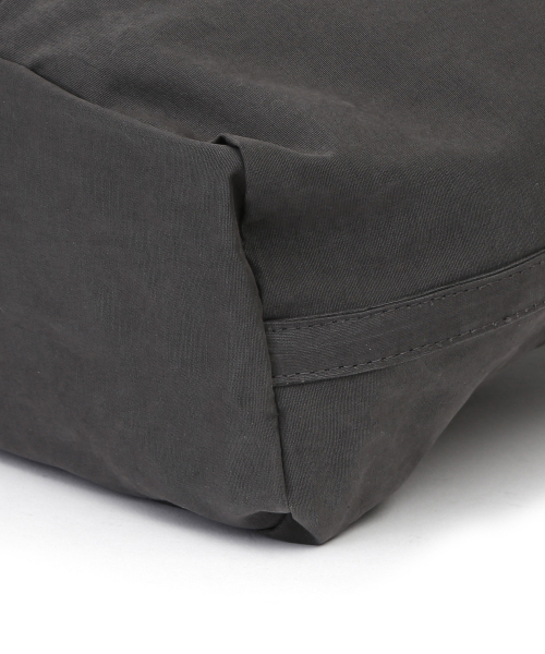 UNDERCONTROL STUDIO（アンダーコントロールスタジオ）の「カジュアルショルダーバッグ LADDER BAG / WRINKLE / NPC / DAWN CHARCOAL（ショルダーバッグ・レディース・その他・FREE）」の11枚目の写真