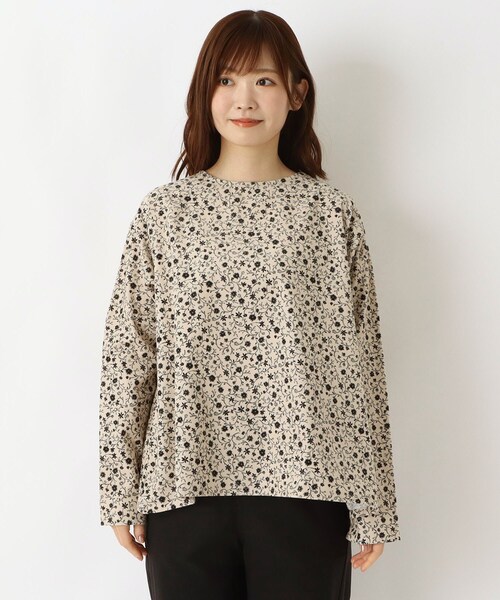 one'sterrace(ワンズテラス)の「コーデュロイ 小花柄 レイヤード風ブラウス(シャツ/ブラウス・レディース・ダークブラウン系8/ベージュ系8/ブルー系その他7・02)」の5枚目の写真