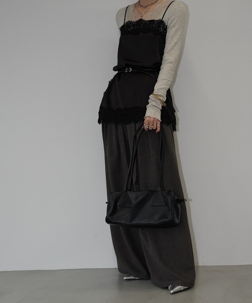 chuclla(チュクラ)の「サテンレースキャミソール chw26s018(キャミソール・レディース・アイボリー/ブラック/ダークブラウン・FREE)」の4枚目の写真