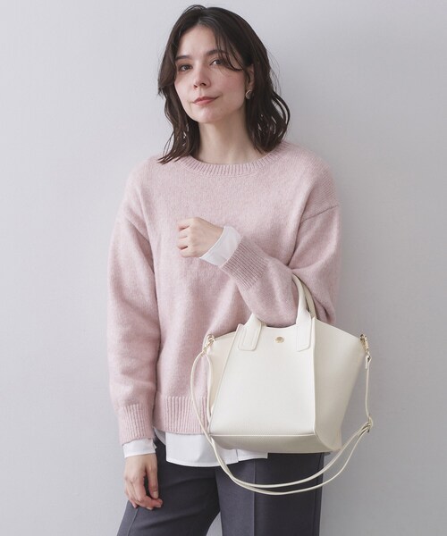 OPAQUE.CLIP(オペークドットクリップ)の「サイドウィングミドルトートバッグ【2WAY/軽量】(ショルダーバッグ・レディース・ナチュラル/アイボリー/ブラック/ライトブルー・00)」の10枚目の写真