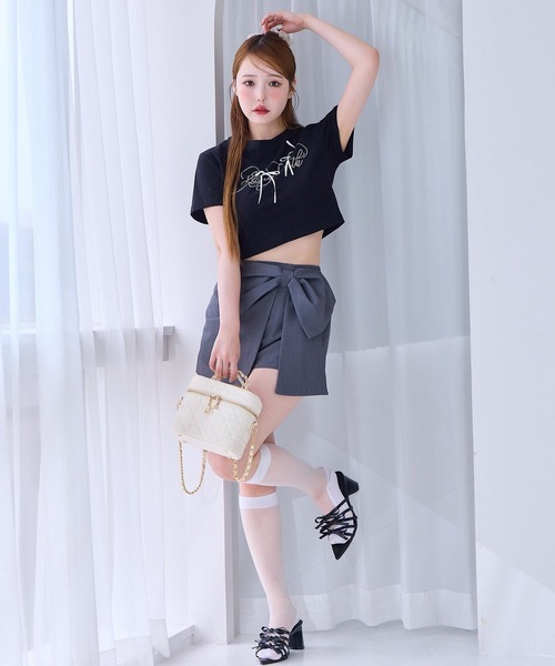 one after another NICE CLAUP（ワンアフターアナザーナイスクラップ）の「WEB限定/チャーム付きキルティングバニティバッグ（ショルダーバッグ・レディース・アイボリー/ブラック/サックスブルー/ブラック系その他/ホワイト系その他・FREE）」の9枚目の写真