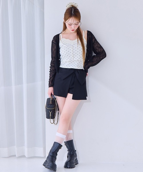 one after another NICE CLAUP（ワンアフターアナザーナイスクラップ）の「WEB限定/チャーム付きキルティングバニティバッグ（ショルダーバッグ・レディース・アイボリー/ブラック/サックスブルー/ブラック系その他/ホワイト系その他・FREE）」の13枚目の写真