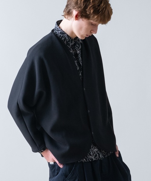 rehacer（レアセル）の「rehacer : Butterfly Dolman Cardigan / バタフライ ドルマン カーディガン（カーディガン/ボレロ・メンズ・アイボリー/ブラック・X-LARGE/LARGE/MEDIUM/SMALL）」の10枚目の写真