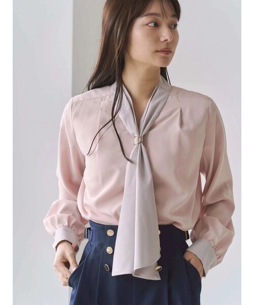 TONAL(トーナル)の「スカーフリングタイブラウス(シャツ/ブラウス・レディース・ピンク/ネイビー/オフホワイト・MEDIUM)」の3枚目の写真
