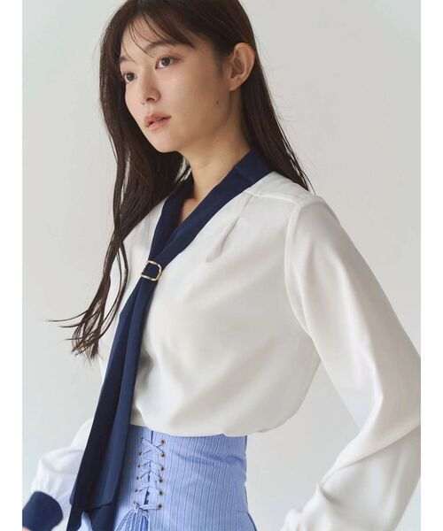 TONAL(トーナル)の「スカーフリングタイブラウス(シャツ/ブラウス・レディース・ピンク/ネイビー/オフホワイト・MEDIUM)」の6枚目の写真