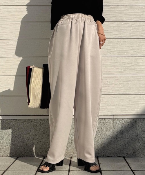 Q(キュー)の「切替ラインパンツ(その他パンツ・レディース・アイボリー/ライトグレー・MEDIUM)」の1枚目の写真