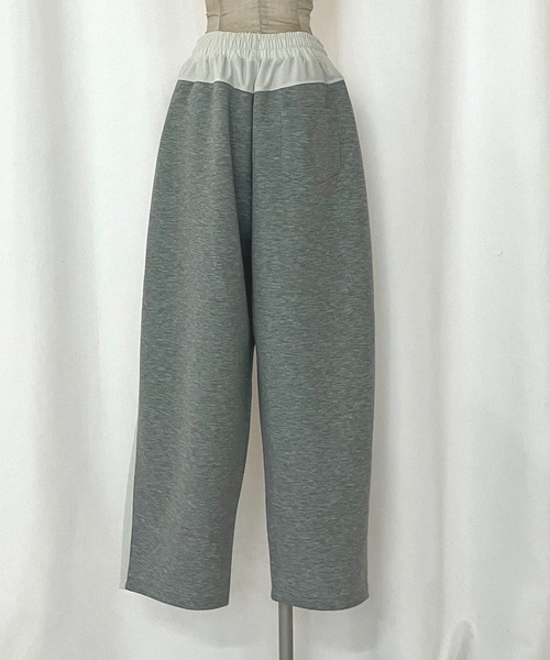 Q(キュー)の「切替ラインパンツ(その他パンツ・レディース・アイボリー/ライトグレー・MEDIUM)」の5枚目の写真