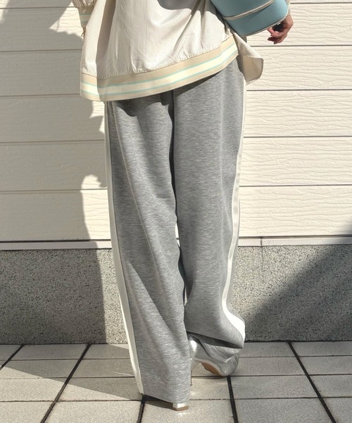 Q(キュー)の「切替ラインパンツ(その他パンツ・レディース・アイボリー/ライトグレー・MEDIUM)」の10枚目の写真