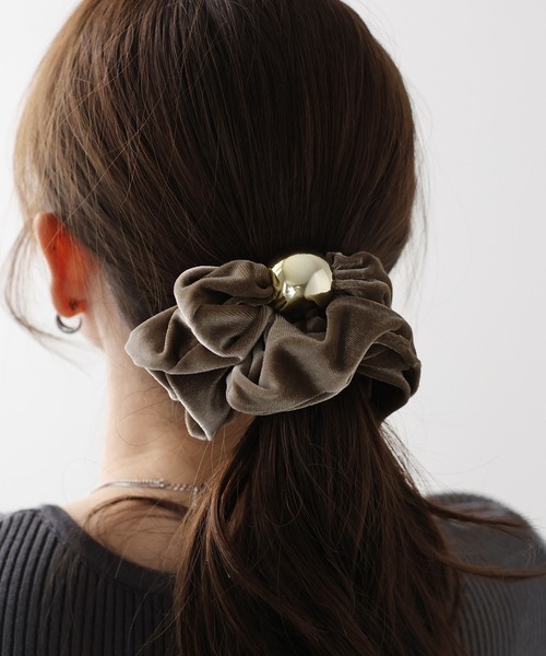 BLUEEAST（ブルーイースト）の「メタルボールベロアシュシュ（シュシュ・レディース・ブラウン/モカ/ブラック・FREE）」の7枚目の写真