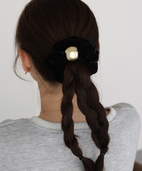 BLUEEAST（ブルーイースト）の「メタルボールベロアシュシュ（シュシュ・レディース・ブラウン/モカ/ブラック・FREE）」の12枚目の写真