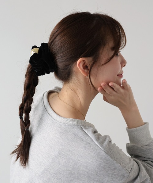 BLUEEAST（ブルーイースト）の「メタルボールベロアシュシュ（シュシュ・レディース・ブラウン/モカ/ブラック・FREE）」の13枚目の写真