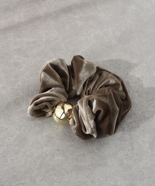 BLUEEAST（ブルーイースト）の「メタルボールベロアシュシュ（シュシュ・レディース・ブラウン/モカ/ブラック・FREE）」の15枚目の写真