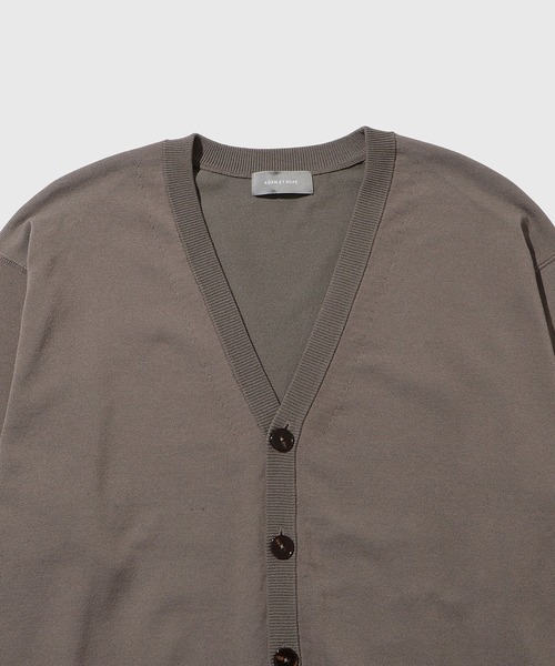 ADAM ET ROPE'（アダムエロペ）の「強撚プレーティングニットカーディガン（カーディガン/ボレロ・メンズ・ブラック/チャコールグレー・L/M）」の3枚目の写真