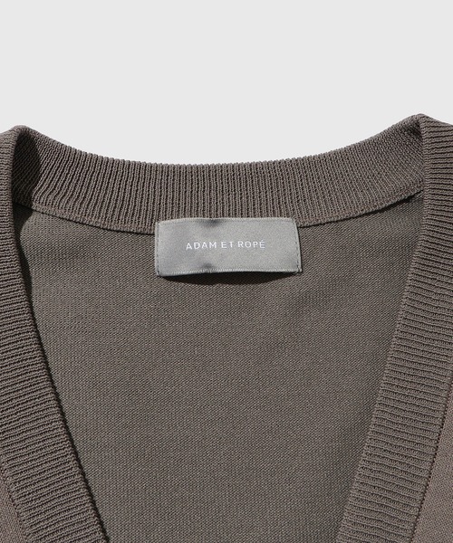 ADAM ET ROPE'（アダムエロペ）の「強撚プレーティングニットカーディガン（カーディガン/ボレロ・メンズ・ブラック/チャコールグレー・L/M）」の4枚目の写真
