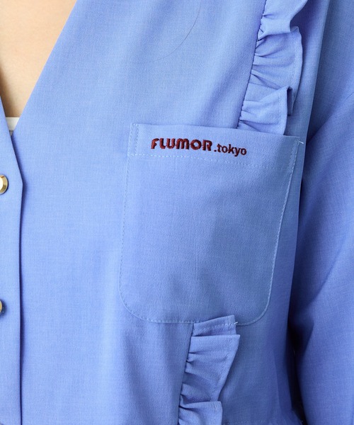 FLUMOR(フラマー)の「フリルペプラムブラウス(シャツ/ブラウス・レディース・サックスブルー/ブラック・38)」の17枚目の写真