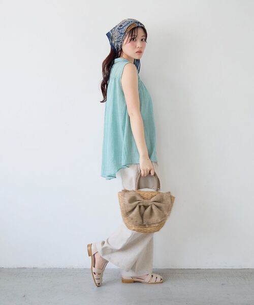 le.coeur blanc(ルクールブラン)の「リボン付きバケツ型トートバック(トートバッグ・レディース・ベージュ/ブラック・FREE)」の4枚目の写真