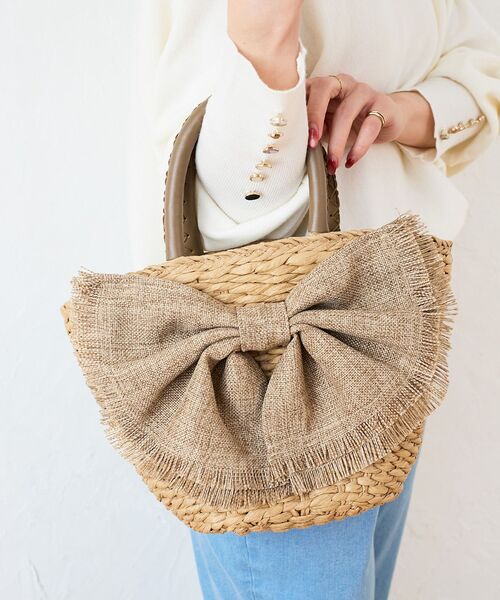 le.coeur blanc(ルクールブラン)の「リボン付きバケツ型トートバック(トートバッグ・レディース・ベージュ/ブラック・FREE)」の9枚目の写真