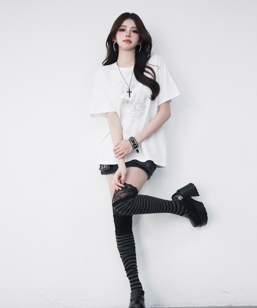 VEILA（ヴェイラ）の「ヴィンテージ風 プリントTシャツ（Tシャツ/カットソー・レディース・ホワイト・フリー）」の5枚目の写真