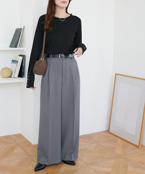 DISCOAT（ディスコート）の「とろみ2タックワイドパンツ《WEB限定カラーあり》（スラックス・レディース・ダークブラウン/ベージュ系その他/グレー/グレイッシュベージュ/ブラック/アイボリー/ネイビー・ML/MEDIUM/PS/TM/LARGE/SMALL）」の15枚目の写真