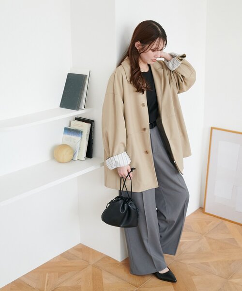 DISCOAT（ディスコート）の「とろみ2タックワイドパンツ《WEB限定カラーあり》（スラックス・レディース・ダークブラウン/ベージュ系その他/グレー/グレイッシュベージュ/ブラック/アイボリー/ネイビー・ML/MEDIUM/PS/TM/LARGE/SMALL）」の21枚目の写真